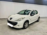 Gebraucht Peugeot 206 73 PS (53 kW) 2012 Weiß Limousine