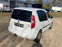 Gebraucht Skoda Roomster Plus Edition 90 PS (66 kW) 2012 Weiß Van / Kleinbus