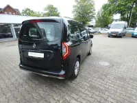 Gebraucht Renault Kangoo Equilibre 102 PS (75 kW) 2023 Sternenschwarz Van / Kleinbus