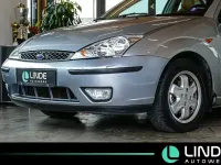 Gebraucht Ford Focus Trend 101 PS (74 kW) 2002 Silber Limousine