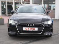 Gebraucht Audi A4 Basis 150 PS (110 kW) 2022 Mythosschwarz metallic Kombi