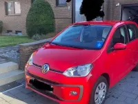 Usado VW up! 65 CV (47 kW) 2022 Rojo Utilitario