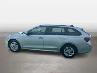Gebraucht Skoda Octavia Ambition 116 PS (85 kW) 2023 Brilliantsilber metallic Kombi