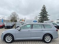 Gebraucht VW Passat Business 150 PS (110 kW) 2023 Grau Kombi