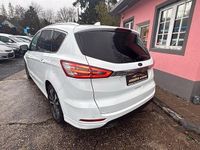 Gebraucht Ford S-MAX Titanium 190 PS (139 kW) 2022 Weiß Van / Kleinbus