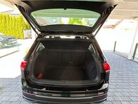 Gebraucht VW Tiguan Move 150 PS (110 kW) 2023 Schwarz SUV