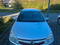 Gebraucht Opel Astra 116 PS (85 kW) 2008 Silber Kleinwagen