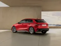 Neu Audi A3 S-Line 150 PS (110 kW) 2026 Rot Limousine