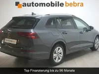 Gebraucht VW Golf VIII Life 150 PS (110 kW) 2024 Delfingrau Kombi