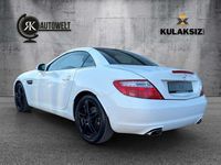 Gebraucht Mercedes SLK200 184 PS (135 kW) 2014 Polarweiss Cabrio