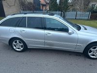 Gebraucht Mercedes C320 218 PS (160 kW) 2002 Silber Kombi