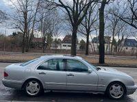 Gebraucht Mercedes E230 Avantgarde 150 PS (110 kW) 1998 Silber Limousine
