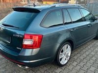 Gebraucht Skoda Octavia vRS 184 PS (135 kW) 2015 Grau Kleinwagen