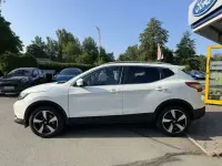 Gebraucht Nissan Qashqai N-Connecta 131 PS (96 kW) 2016 Brilliant white (m) SUV