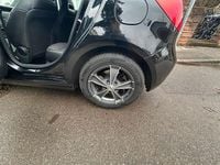 Gebraucht Mercedes A180 136 PS (100 kW) 2014 Schwarz Limousine