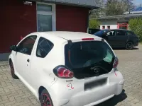 Gebraucht Toyota Aygo 68 PS (50 kW) 2013 Weiß Kleinwagen