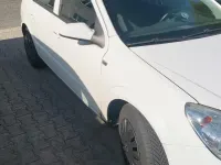 Gebraucht Opel Astra 116 PS (85 kW) 2009 Weiß Kleinwagen