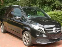 Gebraucht Mercedes V250 190 PS (139 kW) 2022 Obsidianschwarz metallic Van / Kleinbus