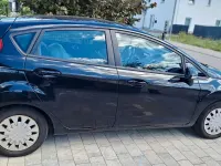 Gebraucht Ford Fiesta 95 PS (69 kW) 2013 Schwarz Limousine