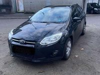 Gebraucht Ford Focus Trend 125 PS (91 kW) 2014 Kombi