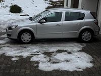 Gebraucht Opel Astra 101 PS (74 kW) 2004 Silber Kombi