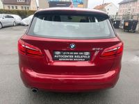 Gebraucht BMW 218 Active Tourer Basis 150 PS (110 kW) 2016 Rot Van / Kleinbus