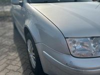 Gebraucht VW Bora 101 PS (74 kW) 1999 Grau Limousine