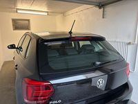Gebraucht VW Polo Comfortline 75 PS (55 kW) 2018 Schwarz Kleinwagen