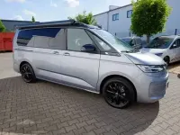 Gebraucht VW California Beach 150 PS (110 kW) 2025 Monosilber metallic/dach schwa Van