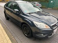Gebraucht Ford Focus 101 PS (74 kW) 2011 Grau Limousine