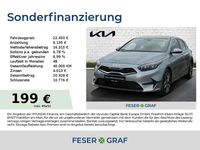 Gebraucht Kia Ceed Spirit 140 PS (102 kW) 2025 Lunarsilber metallic Kleinwagen