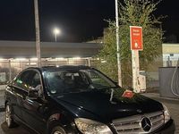 Gebraucht Mercedes C180 Avantgarde 156 PS (114 kW) 2010 Schwarz Kombi