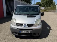 Gebraucht Renault Trafic 114 PS (83 kW) 2008 Silber Van / Kleinbus