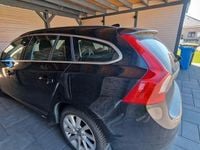Second-hand Volvo V60 241 CP (177 kW) 2014 Negru Break