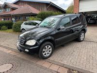 Gebraucht Mercedes ML270 163 PS (119 kW) 2004 Schwarz SUV