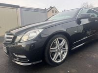 Gebraucht Mercedes E250 Avantgarde 204 PS (150 kW) 2011 Schwarz Coupé