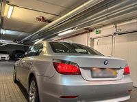 Gebraucht BMW 520 170 PS (125 kW) 2005 Grau Limousine
