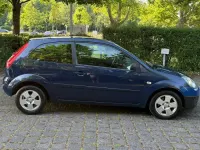 Gebraucht Ford Fiesta 70 PS (51 kW) 2008 Blau Kleinwagen