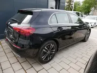 Gebraucht Mercedes A200 Progressive 163 PS (119 kW) 2025 Metalliclack kosmosschwarz Limousine