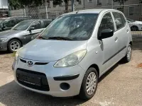 Gebraucht Hyundai i10 78 PS (57 kW) 2009 Silber Kleinwagen