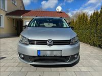 Gebraucht VW Touran Match 140 PS (102 kW) 2013 Silber Van / Kleinbus