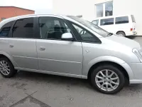 Gebraucht Opel Meriva Edition 105 PS (77 kW) 2010 Silber Van / Kleinbus