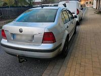 Second-hand VW Bora 90 CP (66 kW) 2003 Argintiu Berlinǎ