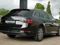 Gebraucht Skoda Superb Style 150 PS (110 kW) 2023 Schwarz Kombi
