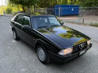 Gebraucht Alfa Romeo 75 145 PS (106 kW) 1990 Schwarz Limousine