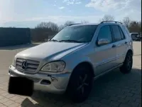Gebraucht Mercedes ML270 163 PS (119 kW) 2004 Grau SUV