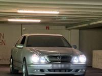 Gebraucht Mercedes E270 173 PS (127 kW) 2000 Silber Limousine