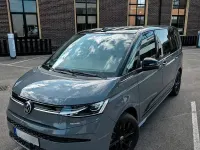 Używany VW Multivan Life 150 KM (110 kW) 2024 Szary Minivan