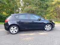 Gebraucht Opel Astra 116 PS (85 kW) 2010 Schwarz Limousine