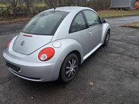 Gebraucht VW New Beetle 102 PS (75 kW) 2010 Silber Kleinwagen